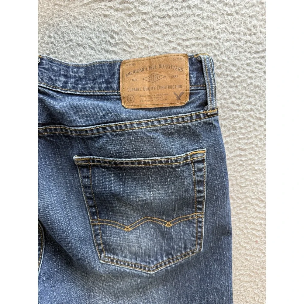 American Eagle Jeans Mens 32x34 Blue Original Straight Distressed Denim Preppy *